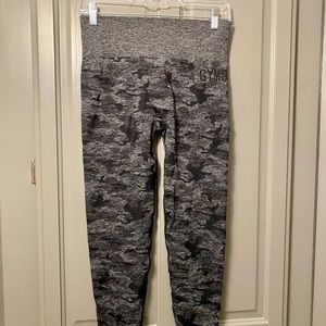 Gymshark Camo Seamless Workout Leggings (Black)- New with Tag